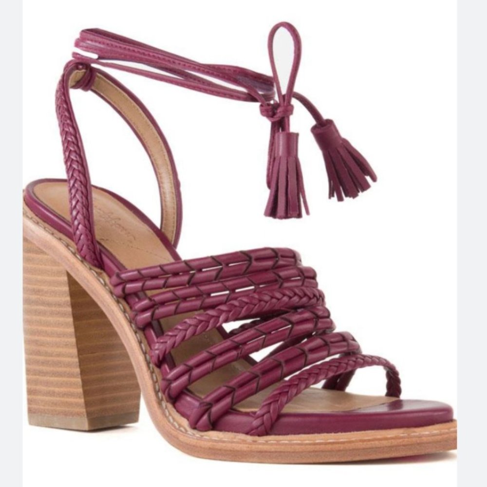 eight fifteen "Phoebe" chunky heel sandals w/ ankle wrap size 6.5 color "Berry"